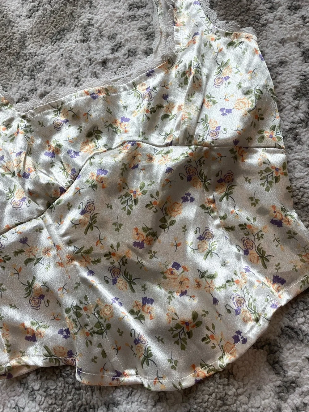 Princess Polly Berlin satin top - Picture 3 of 4